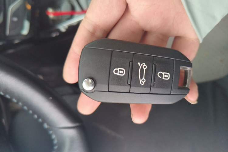 Used Peugeot 308 2016 1.6L Automatic Luxury Edition Vehicle Key