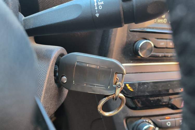 Used Peugeot 308 2016 1.6L Manual Fashion Edition Vehicle Key