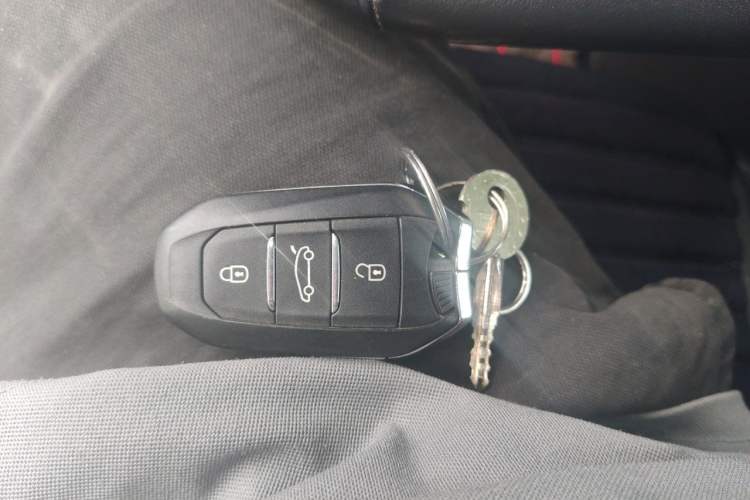 Used Peugeot 308 2016 1.6L Automatic Luxury Edition Vehicle Key