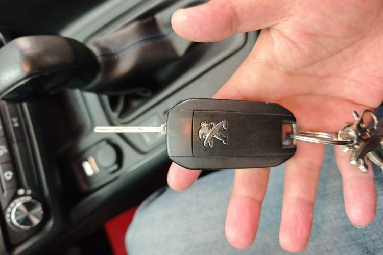 Used Peugeot 308 2016 1.6L Automatic Fashion Edition Vehicle Key
