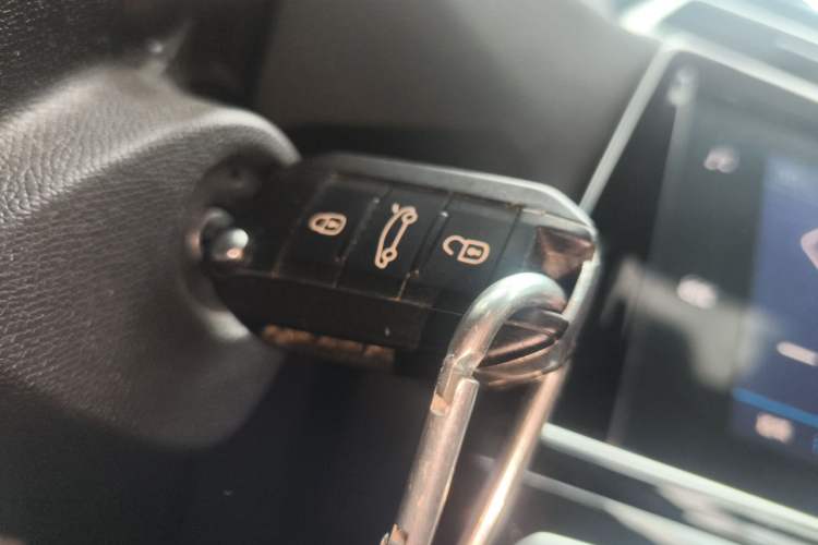 Used Peugeot 308 2016 1.6L Automatic Luxury Edition Vehicle Key