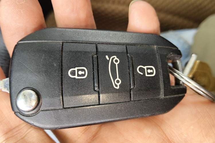 Used Peugeot 308 2016 1.6L Automatic Luxury Edition Vehicle Key