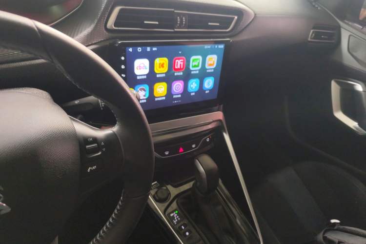 Used Peugeot 308 2018 1.6L Automatic Luxury Edition Audio And AC Panel