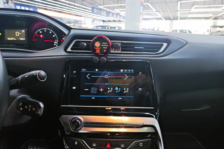 Used Peugeot 308 2018 1.6L Automatic Luxury Edition Audio And AC Panel