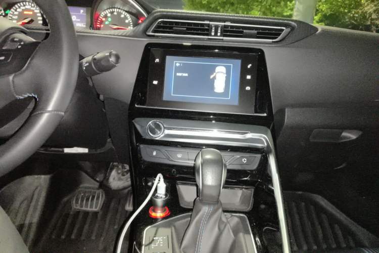 Used Peugeot 308 2018 350THP Automatic Prestige Edition Audio And AC Panel