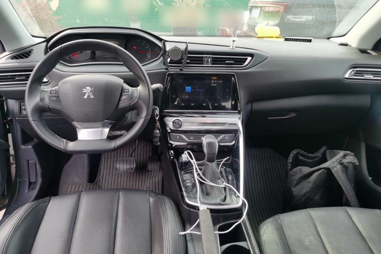 Used Peugeot 308 2018 1.6L Automatic Luxury Edition Center Console