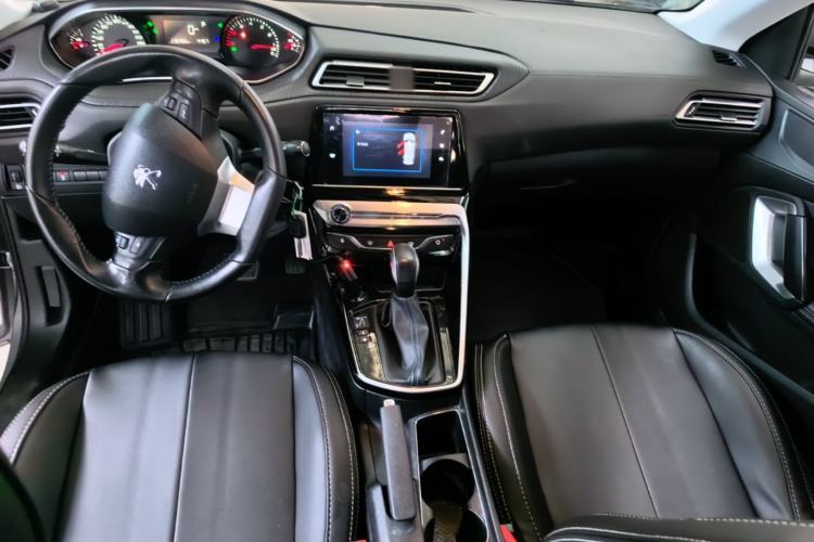 Used Peugeot 308 2018 1.6L Automatic Luxury Edition Center Console