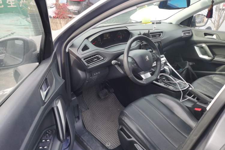 Used Peugeot 308 2018 1.6L Automatic Luxury Edition Driver Seat