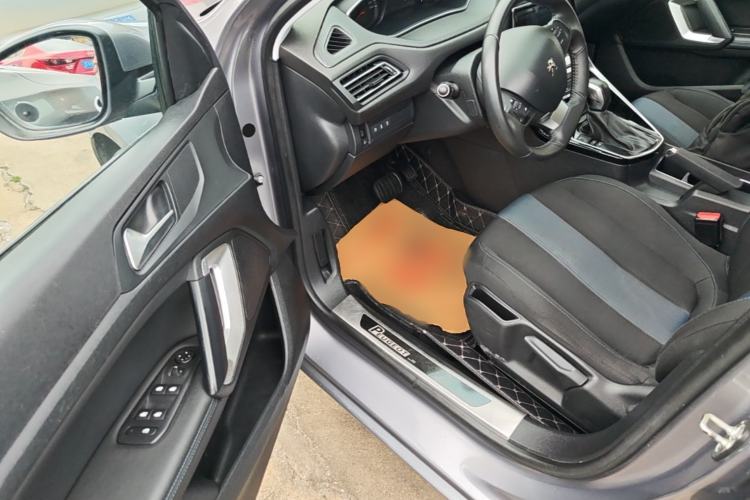 Used Peugeot 308 2018 1.6L Automatic Luxury Edition Driver Seat
