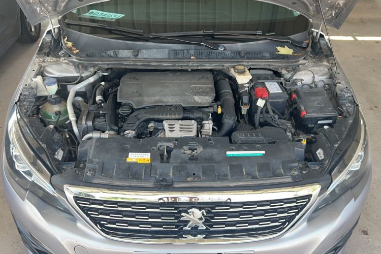 Used Peugeot 308 2018 230THP Automatic Luxury Edition Engine Bay