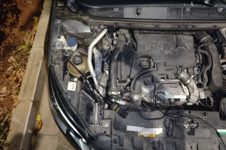 Used Peugeot 308 2018 350THP Automatic Prestige Edition Engine Bay Right