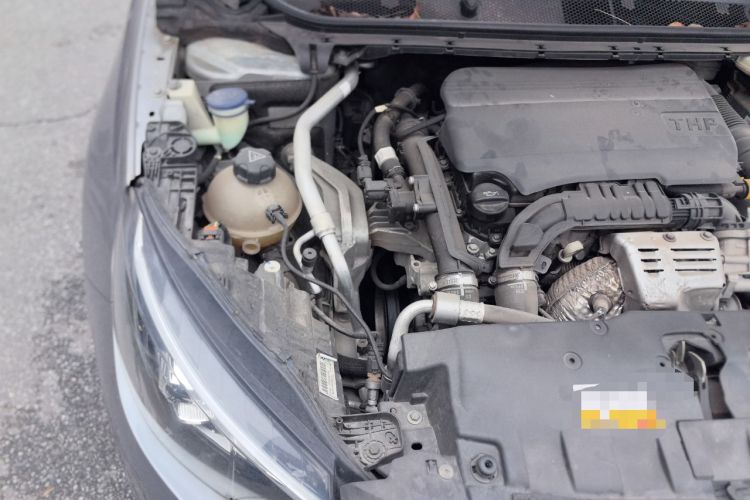 Used Peugeot 308 2018 230THP Automatic Luxury Edition Engine Bay Right