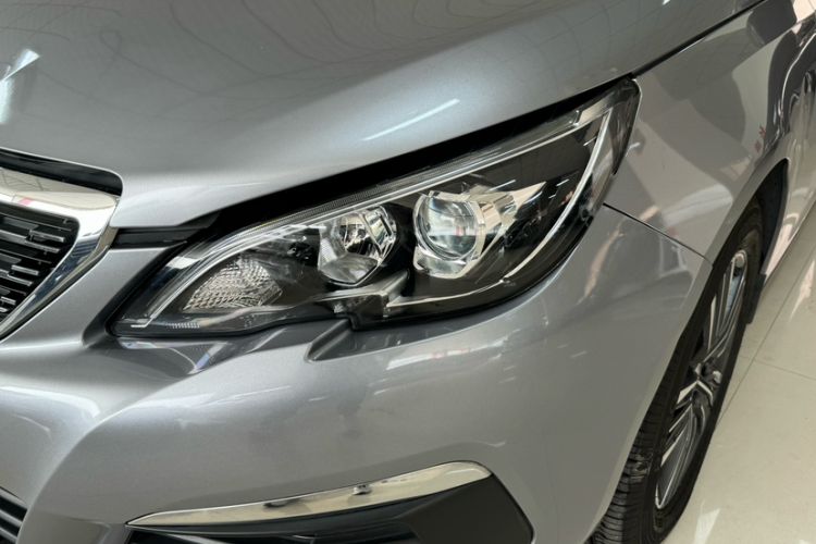 Used Peugeot 308 2018 1.6L Automatic Luxury Edition Exterior 2