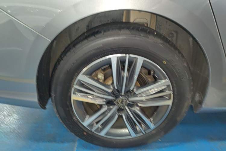 Used Peugeot 308 2018 1.6L Automatic Luxury Edition Exterior 5
