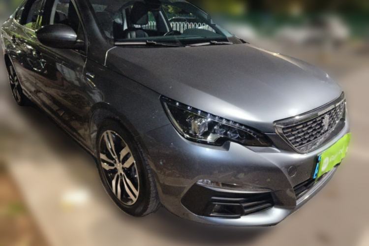 Used Peugeot 308 2018 350THP Automatic Prestige Edition Front Right 45 Deg