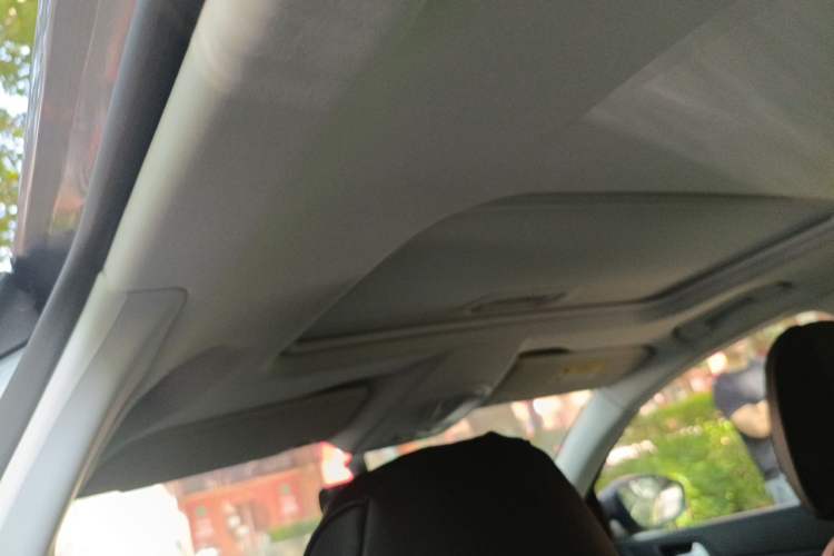 Used Peugeot 308 2018 230THP Automatic Luxury Edition Headliner