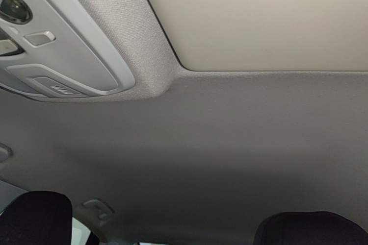 Used Peugeot 308 2018 1.6L Automatic Fashion Edition Headliner