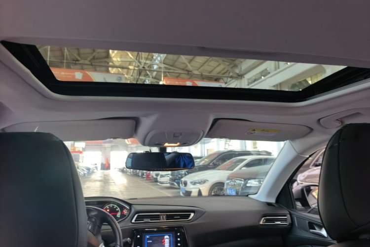 Used Peugeot 308 2018 1.6L Automatic Luxury Edition Headliner