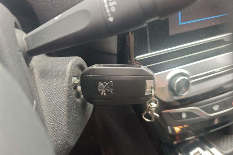 Used Peugeot 308 2018 1.6L Automatic Luxury Edition Interior 1