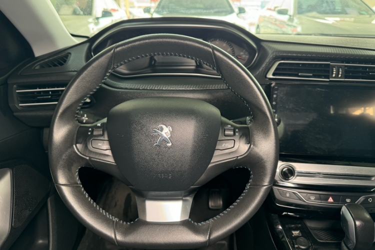 Used Peugeot 308 2018 1.6L Automatic Luxury Edition Interior 1