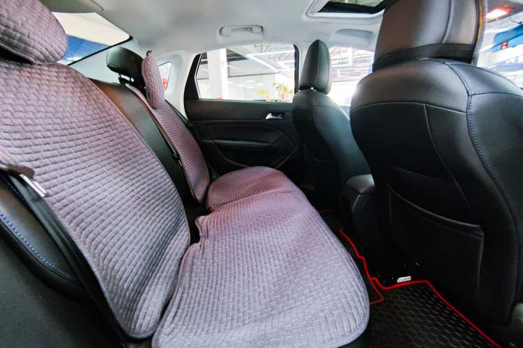 Used Peugeot 308 2018 1.6L Automatic Luxury Edition Interior 2