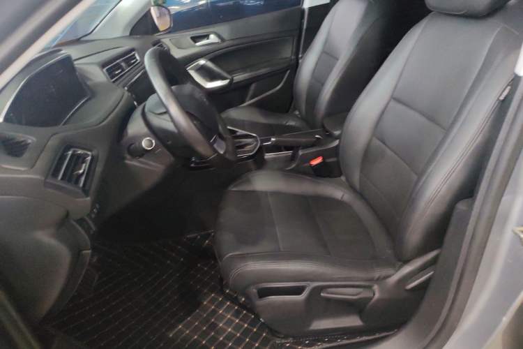 Used Peugeot 308 2018 1.6L Automatic Luxury Edition Interior 6