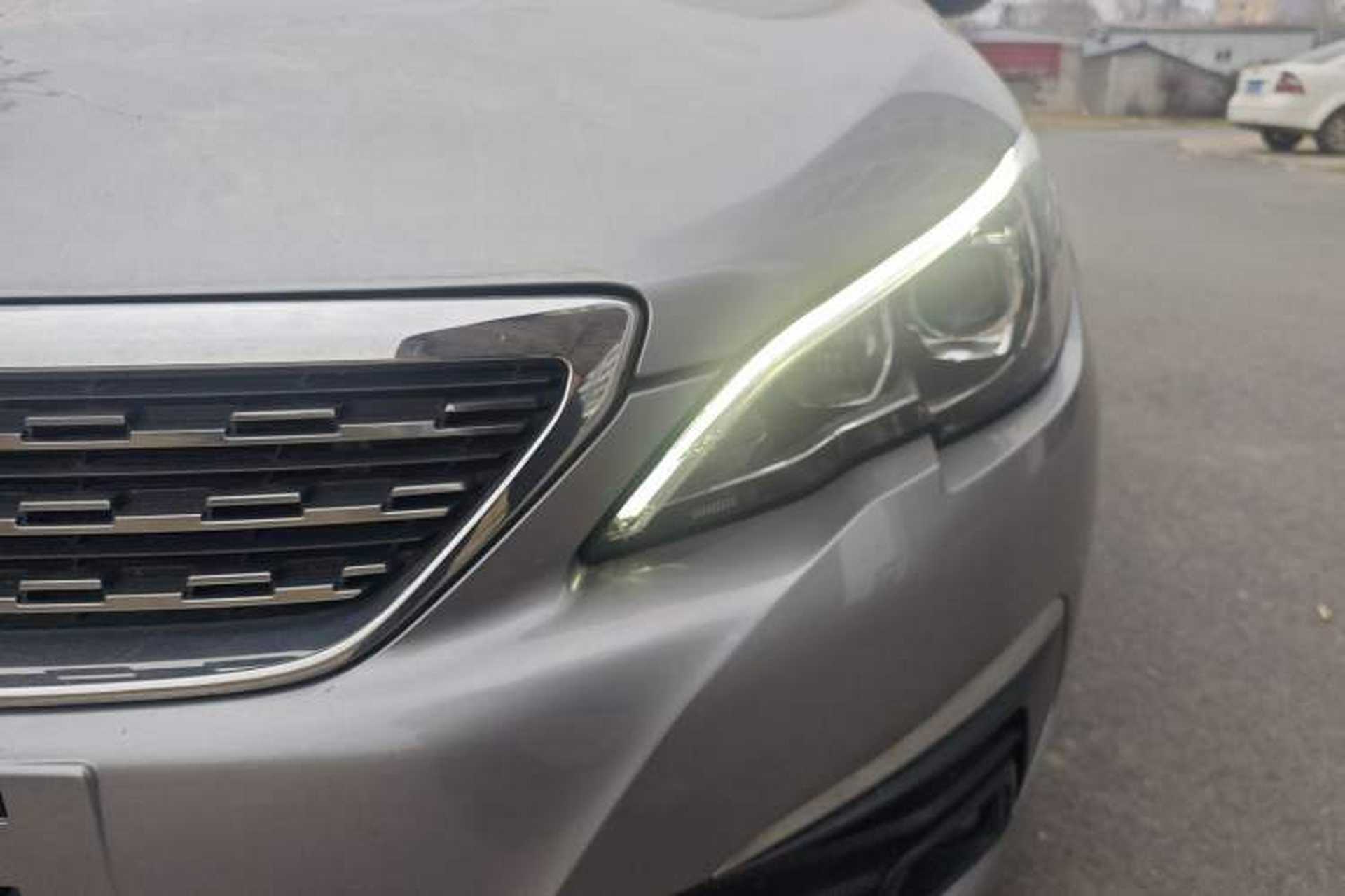 Used Peugeot 308 2018 1.6L Automatic Luxury Edition Left Front Headlight