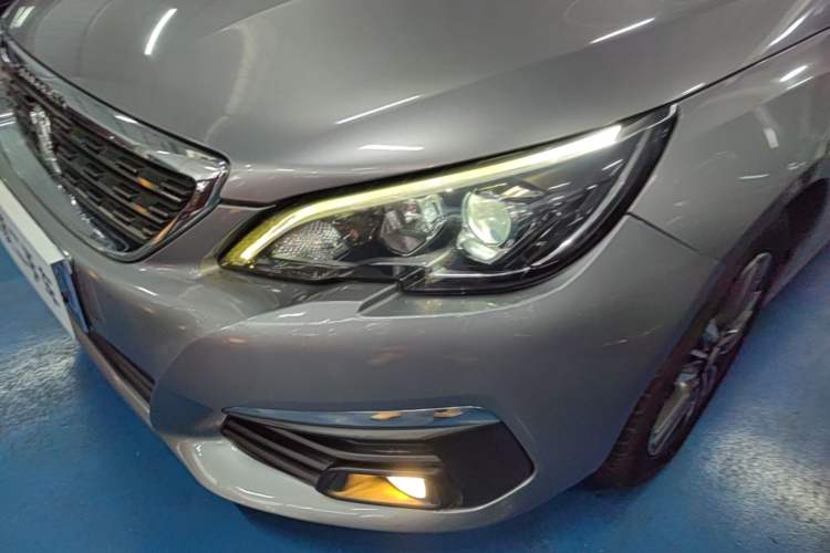 Used Peugeot 308 2018 1.6L Automatic Luxury Edition Left Front Headlight