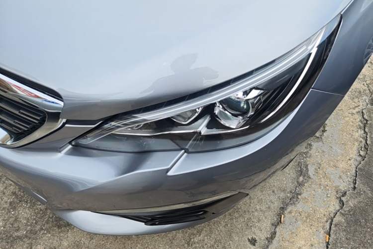 Used Peugeot 308 2018 1.6L Automatic Luxury Edition Left Front Headlight