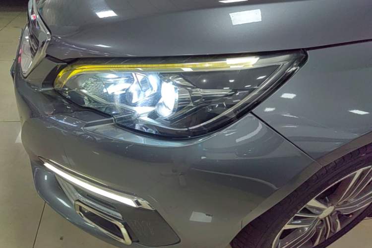 Used Peugeot 308 2018 1.6L Automatic Fashion Edition Left Front Headlight