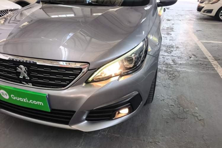 Used Peugeot 308 2018 1.6L Automatic Luxury Edition Left Front Headlight