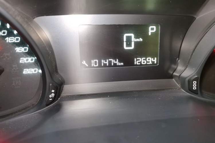 Used Peugeot 308 2018 1.6L Automatic Luxury Edition Odometer Close Up