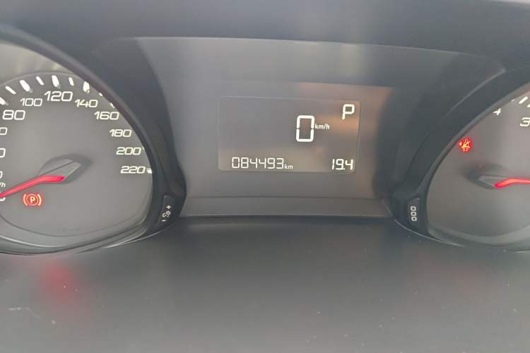 Used Peugeot 308 2018 1.6L Automatic Luxury Edition Odometer Close Up