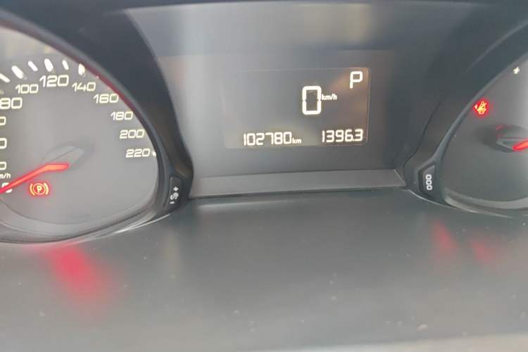 Used Peugeot 308 2018 1.6L Automatic Luxury Edition Odometer Close Up