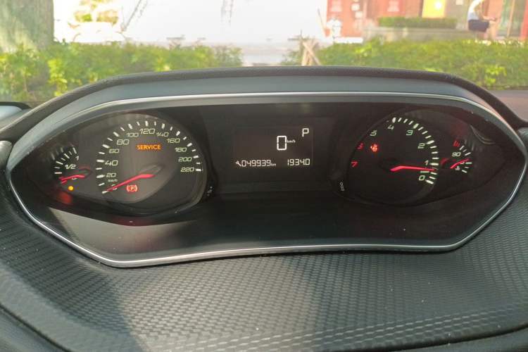 Used Peugeot 308 2018 230THP Automatic Luxury Edition Odometer Close Up