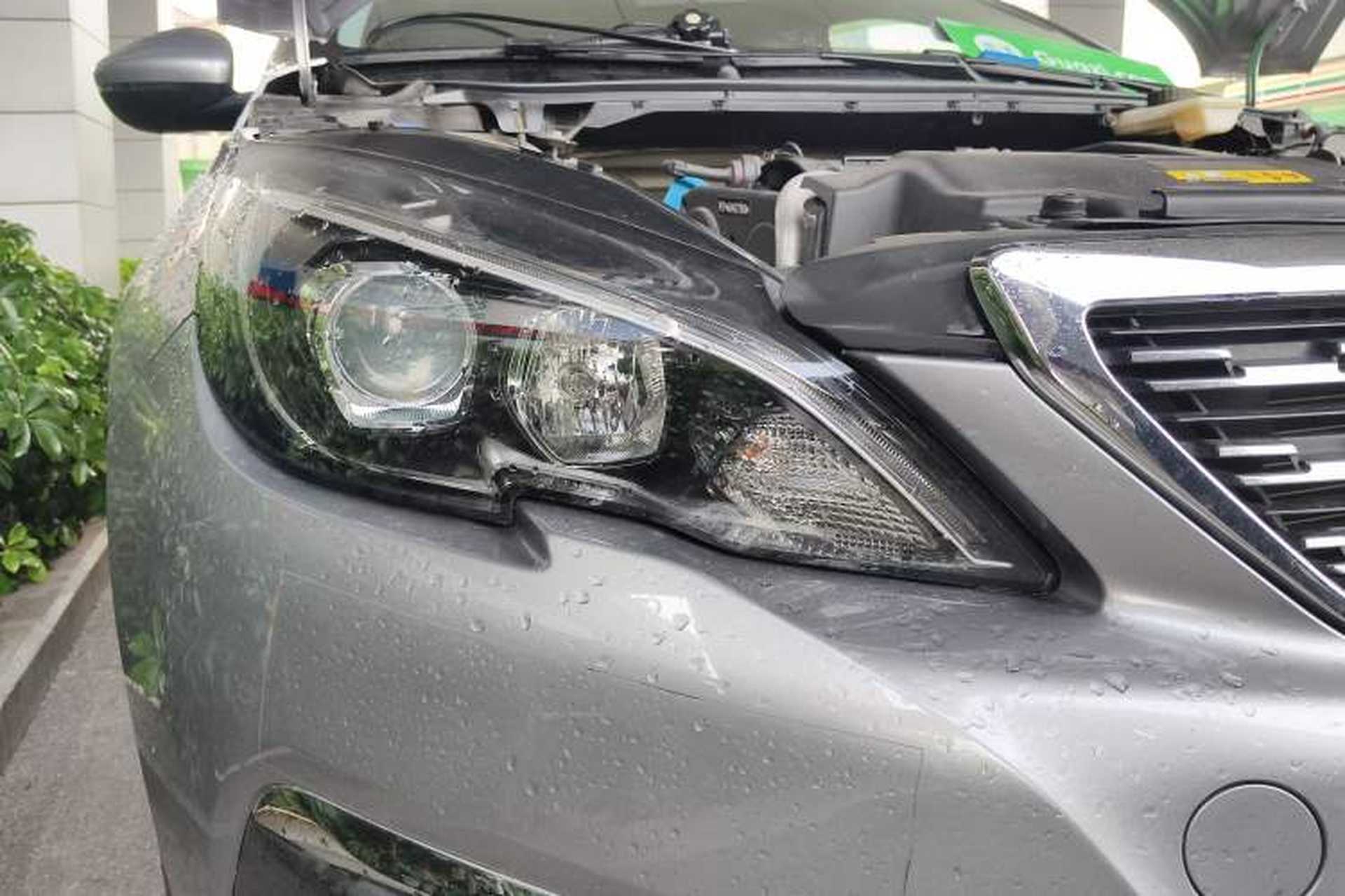 Used Peugeot 308 2018 1.6L Automatic Luxury Edition Right Front Headlight