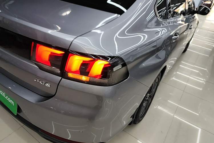 Used Peugeot 308 2018 1.6L Automatic Luxury Edition Right Rear Taillight