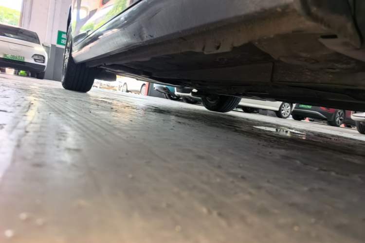 Used Peugeot 308 2018 1.6L Automatic Luxury Edition Right Side Sill