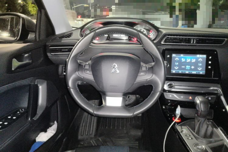 Used Peugeot 308 2018 350THP Automatic Prestige Edition Steering Wheel