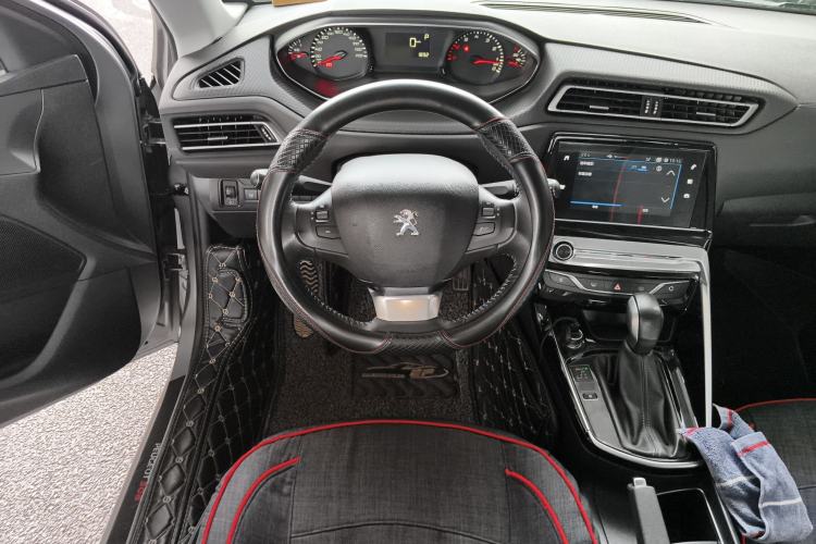 Used Peugeot 308 2018 1.6L Automatic Luxury Edition Steering Wheel