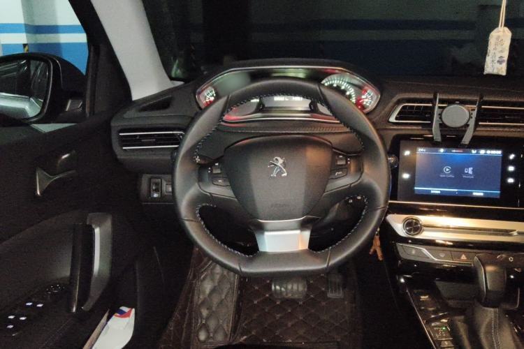 Used Peugeot 308 2018 1.6L Automatic Luxury Edition Steering Wheel