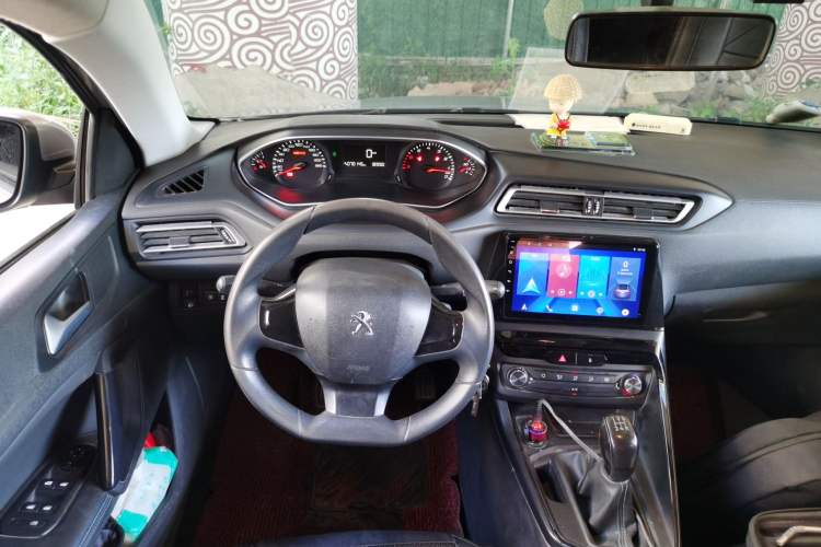 Used Peugeot 308 2018 1.6L Manual Fashion Edition Steering Wheel