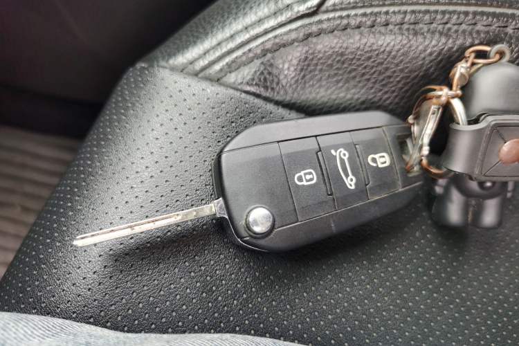 Used Peugeot 308 2018 1.6L Automatic Luxury Edition Vehicle Key