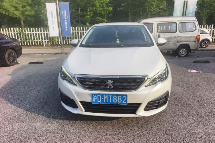 Used Peugeot 308 2018 1.6L Automatic Luxury Edition Front