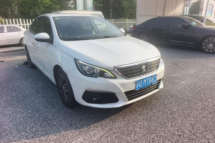 Used Peugeot 308 2018 1.6L Automatic Luxury Edition Front Right 45 Deg