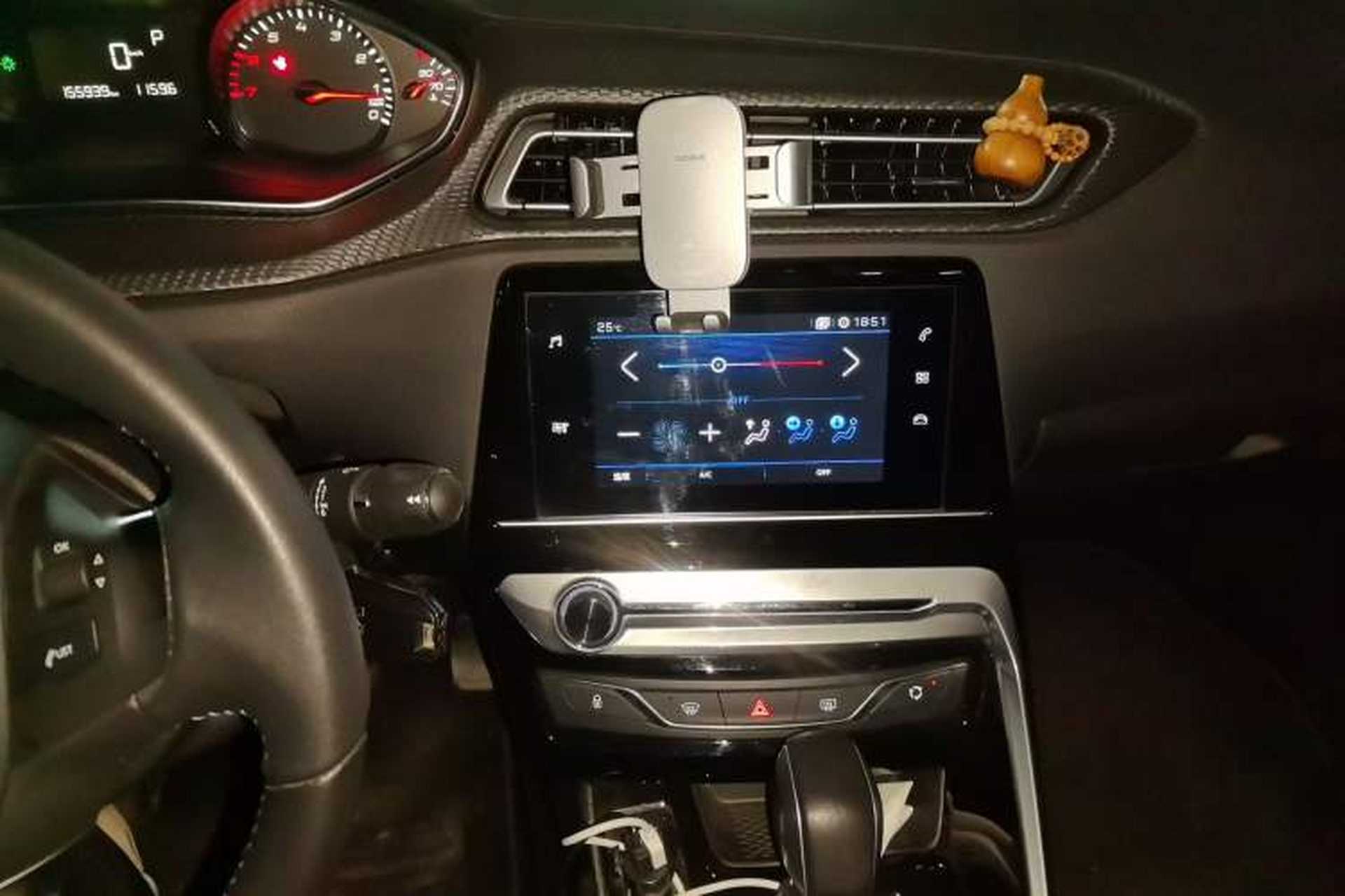 Used Peugeot 308 2018 230THP Automatic Luxury Edition Audio And AC Panel