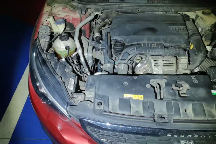 Used Peugeot 308 2018 230THP Automatic Luxury Edition Engine Bay Right
