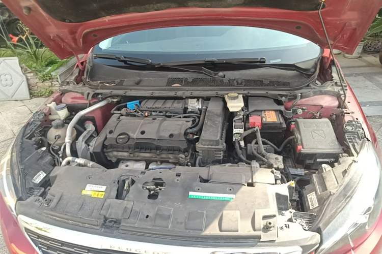 Used Peugeot 308 2018 1.6L Automatic Luxury Edition Engine Bay