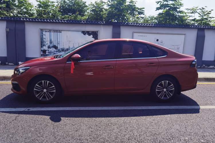 Used Peugeot 308 2018 1.6L Automatic Luxury Edition Exterior 3