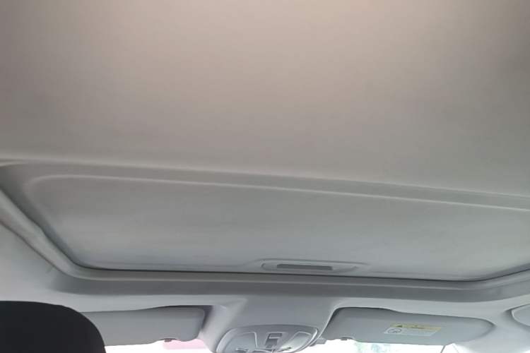 Used Peugeot 308 2018 1.6L Automatic Luxury Edition Headliner